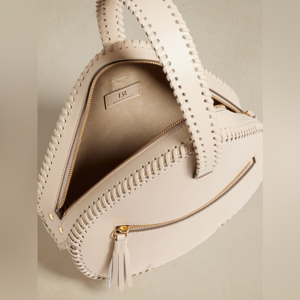 BANANA REPUBLIC TRIUNFO BAG